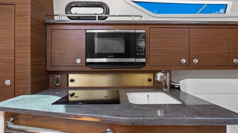 Aventura Yacht Photos Pics Boston Whaler 32 - O Sea D - Galley