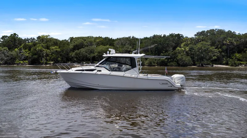 Aventura Yacht Photos Pics Boston Whaler 32 - O Sea D - Profile