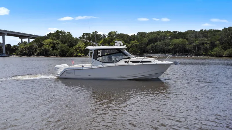 Aventura Yacht Photos Pics Boston Whaler 32 - O Sea D - Profile