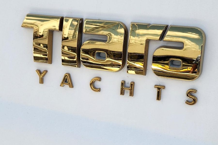2003 Tiara Yachts 4400 Sovran