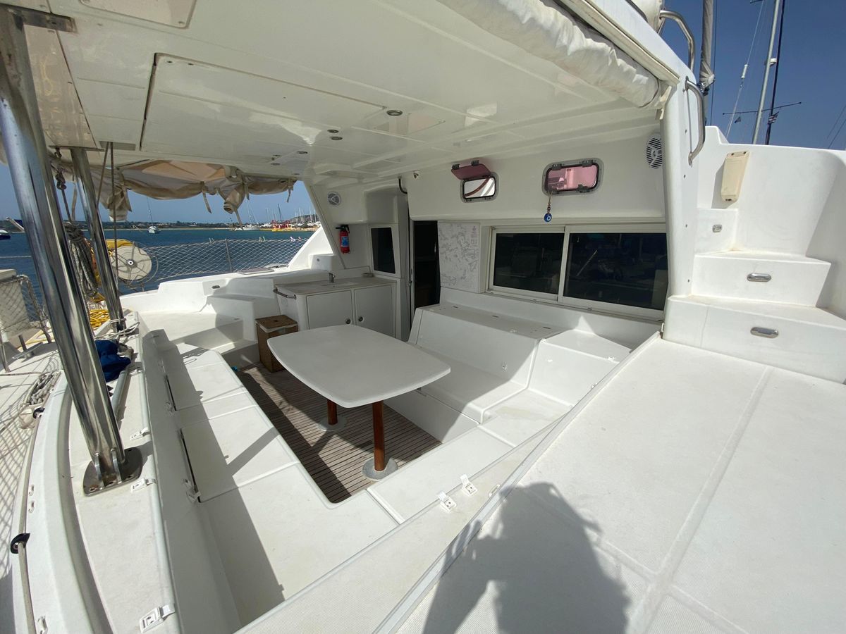 2009 Lagoon 44 