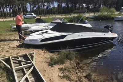 2019 Bayliner VR5 Cuddy Hors Bord