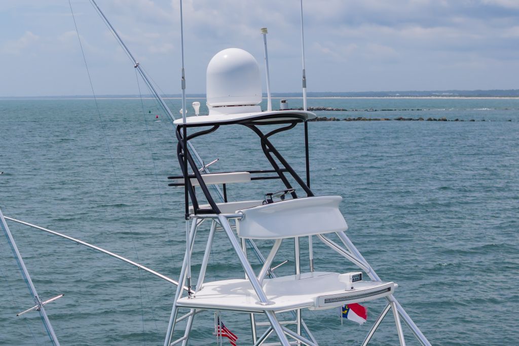 2022 Viking 72 