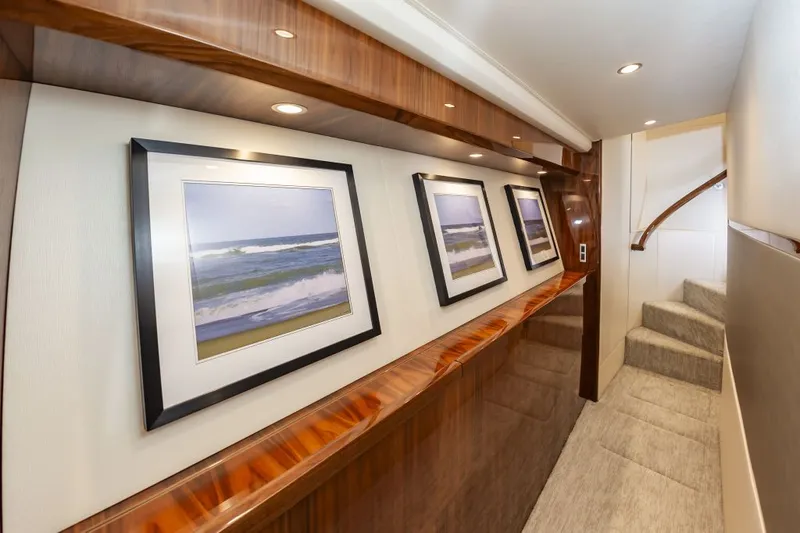 Safari Yacht Photos Pics 