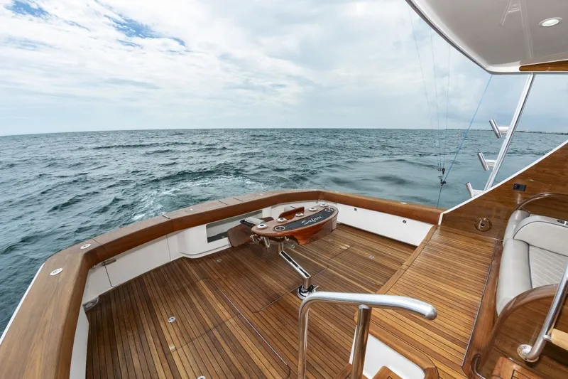 Safari Yacht Photos Pics 