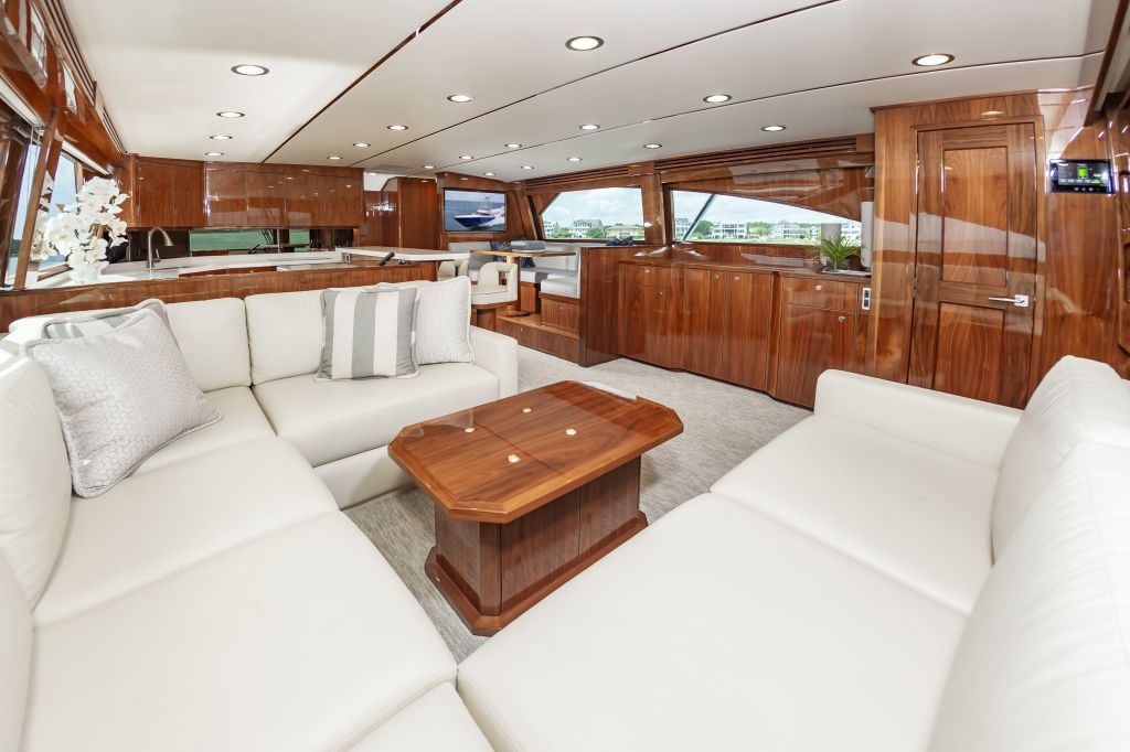 2022 Viking 72 