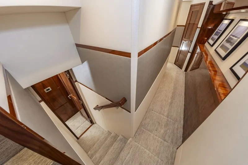 Safari Yacht Photos Pics 