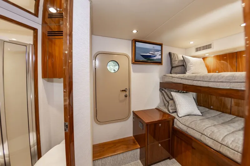 Safari Yacht Photos Pics 