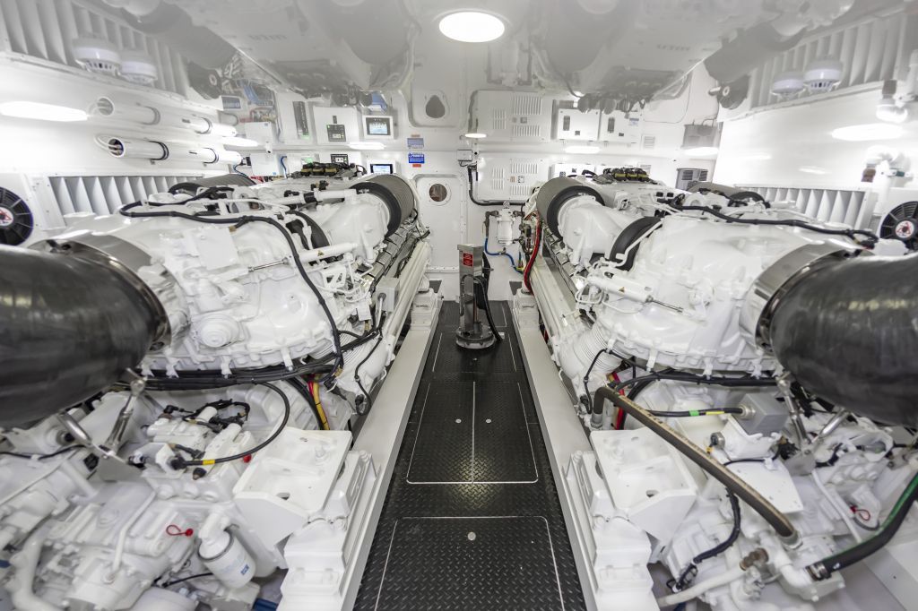 2022 Viking 72 