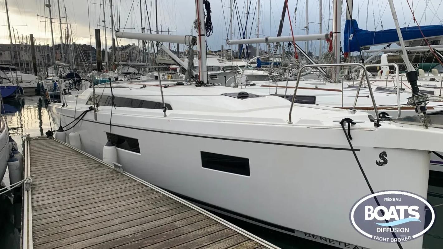2023 Beneteau Oceanis 34.1