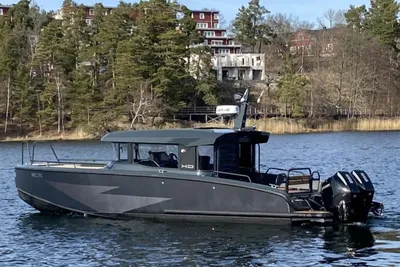 XO Boats EXPLR 10S Plus Front Cabin