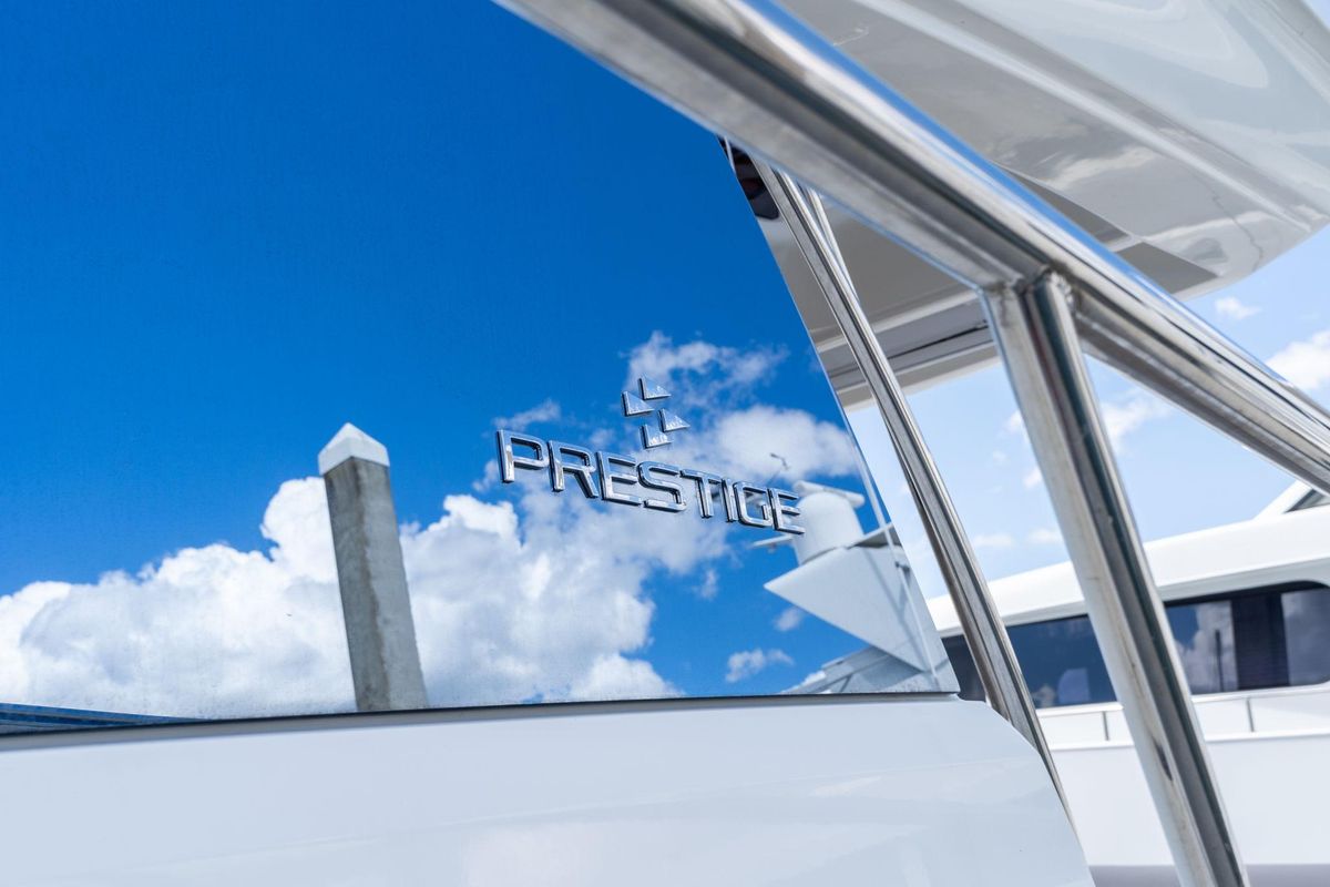 2022 Prestige 52 