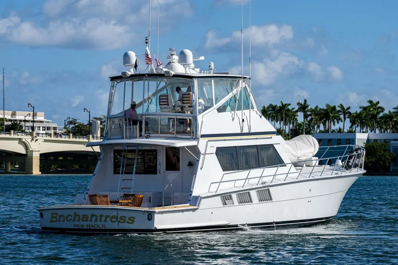 Enchantress Yacht Photos Pics 1997 Hatteras 65 Convertible - Image 8