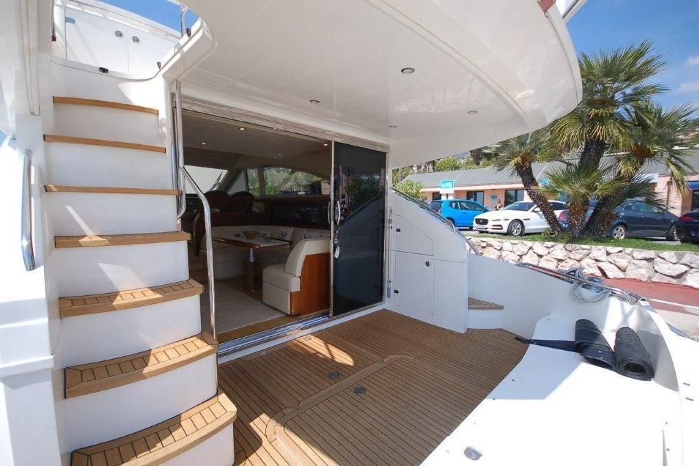 2009 Princess 54 