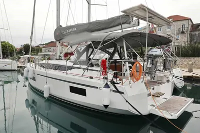 2023 Bavaria C42