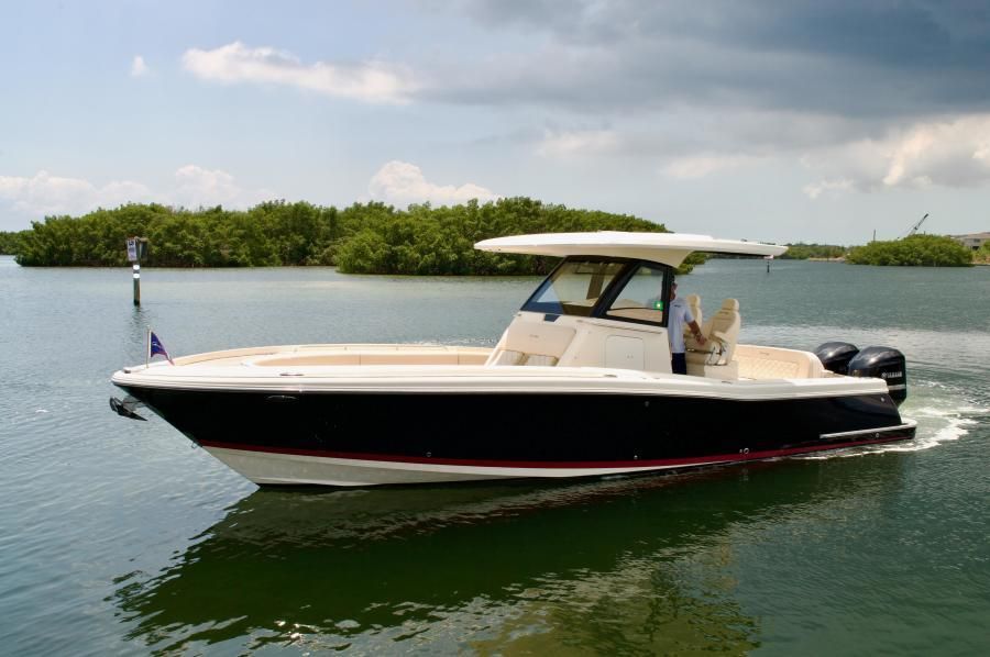 2018 Chris-Craft 30 Catalina