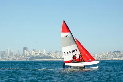Hobie Cat H16