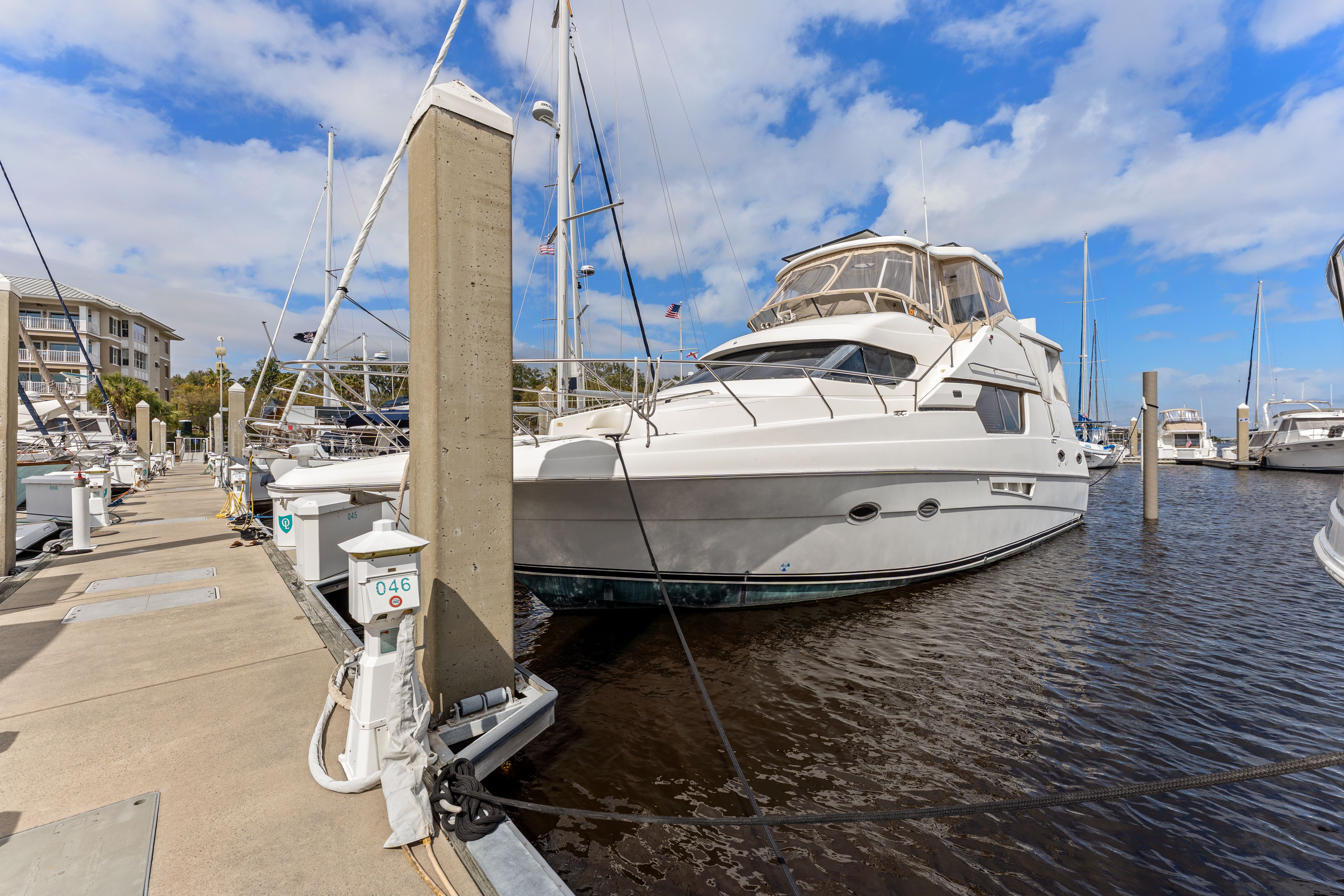 Silverton 453 Silverton