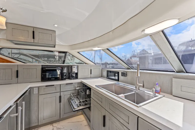 Fortunate 2 Yacht Photos Pics 