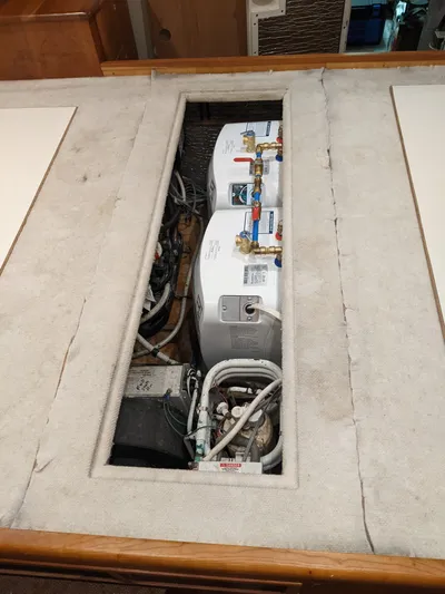 Fortunate 2 Yacht Photos Pics 