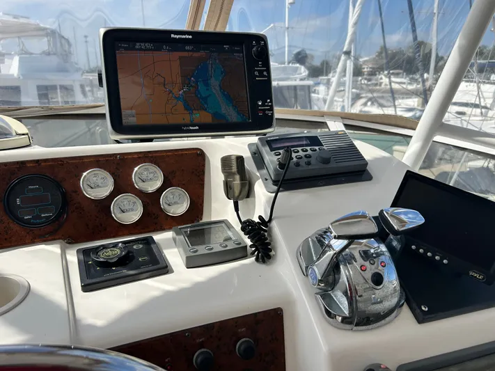 Fortunate 2 Yacht Photos Pics 