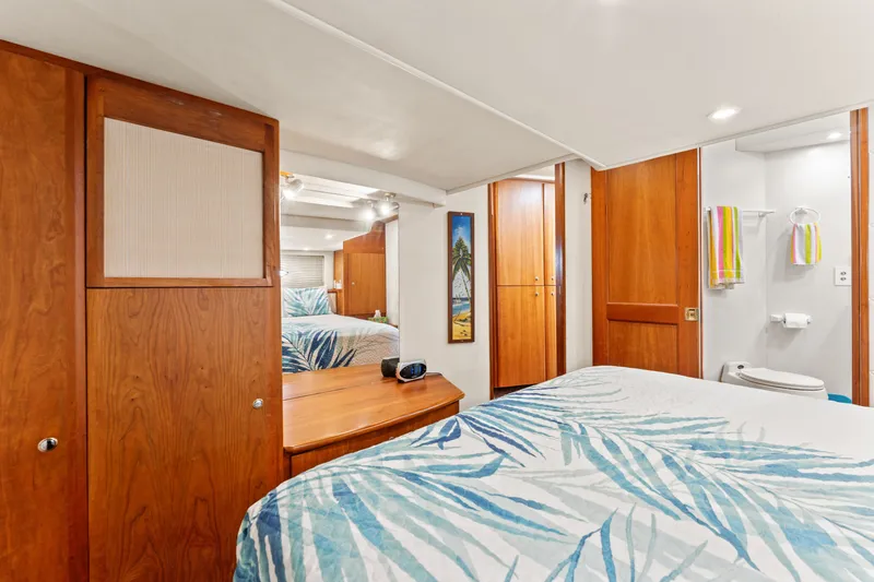 Fortunate 2 Yacht Photos Pics 