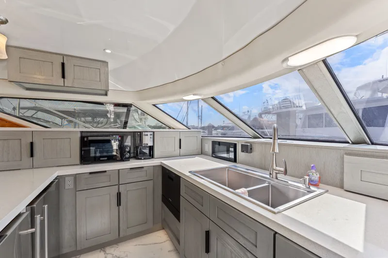 Fortunate 2 Yacht Photos Pics 