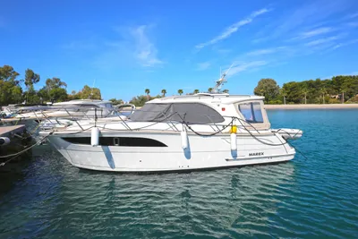 2023 Marex 310 Sun Cruiser