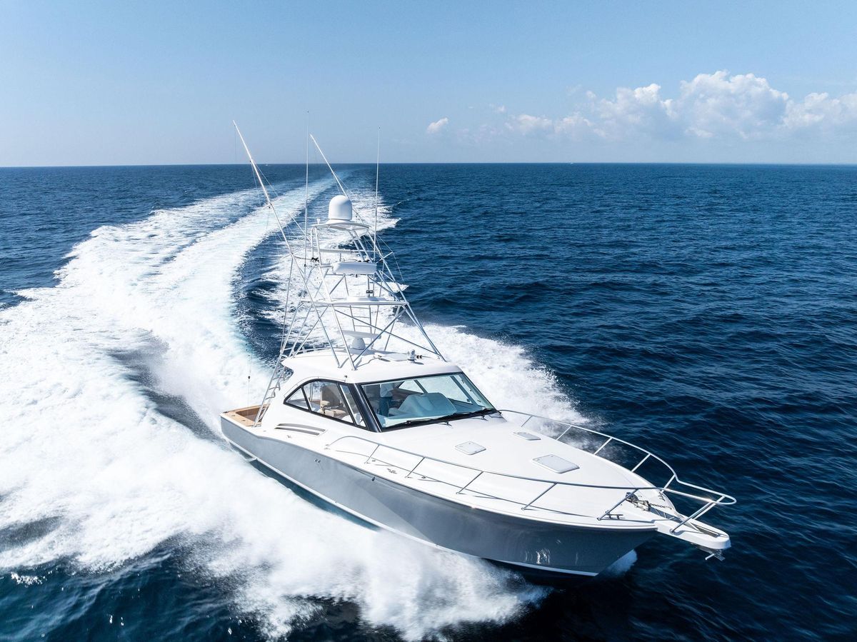 2016 Hatteras 45 