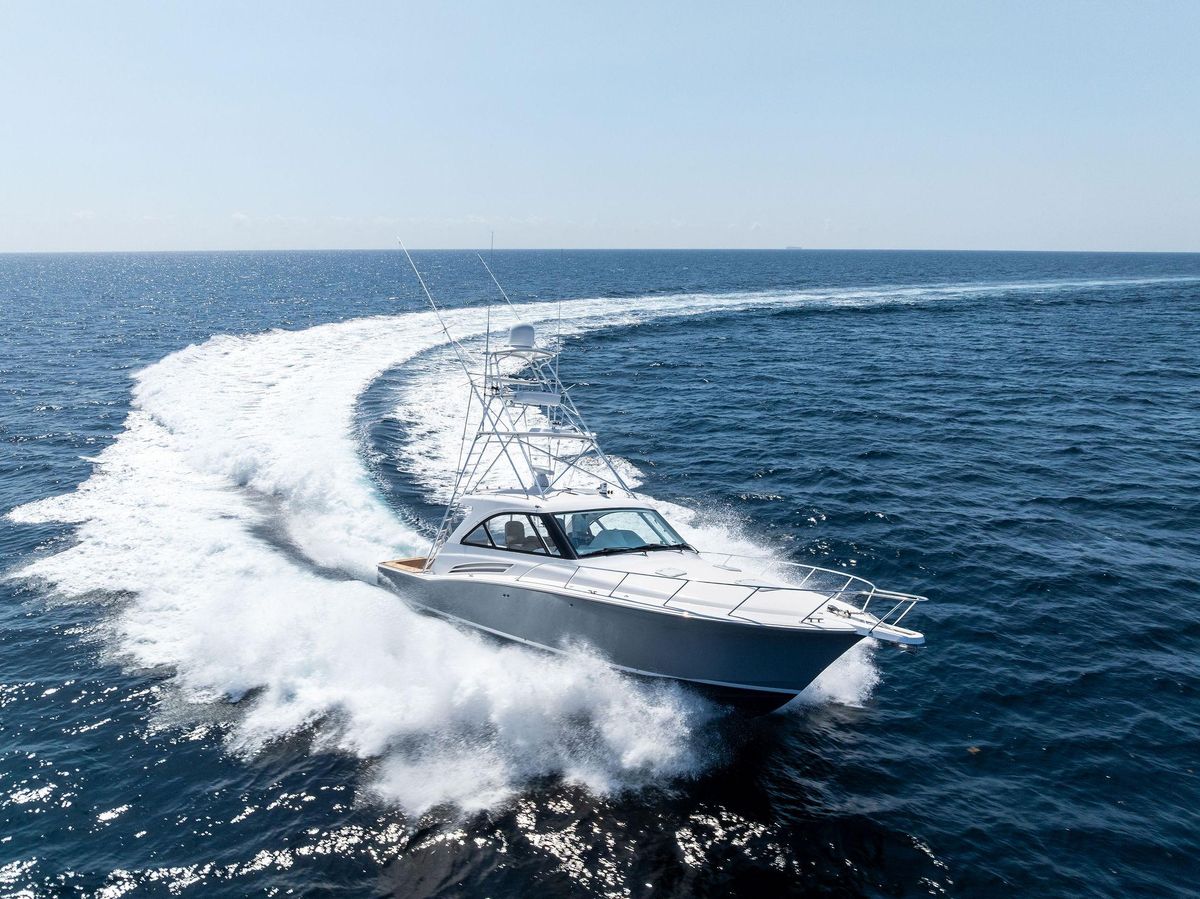2016 Hatteras 45 