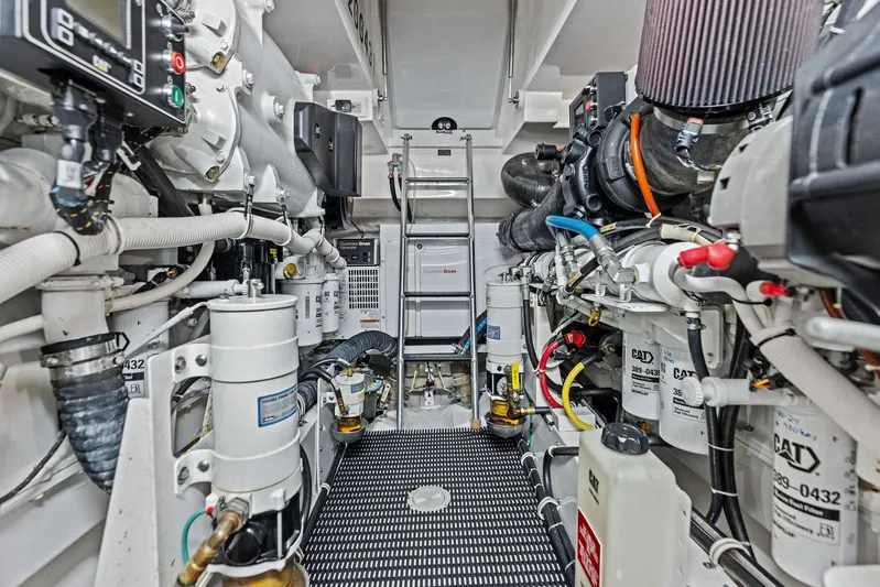 Milling Time Yacht Photos Pics 