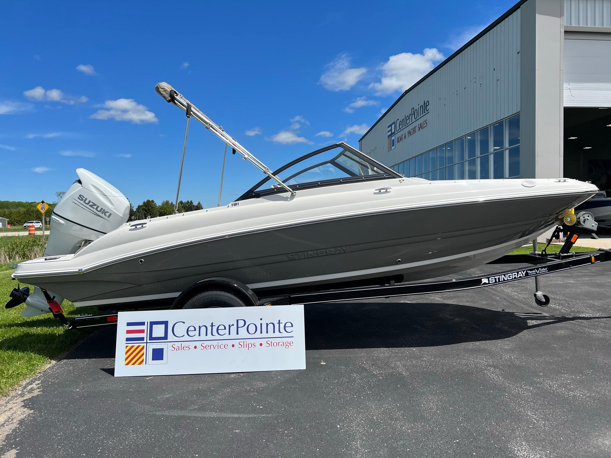 2022 Stingray 191DC Full Windshield
