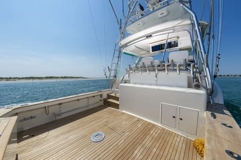 June Bug Yacht Photos Pics 