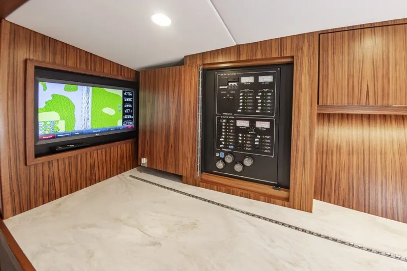 June Bug Yacht Photos Pics 