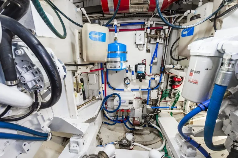 June Bug Yacht Photos Pics 