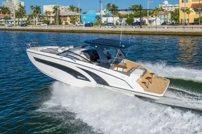Hanover 377 Outboard