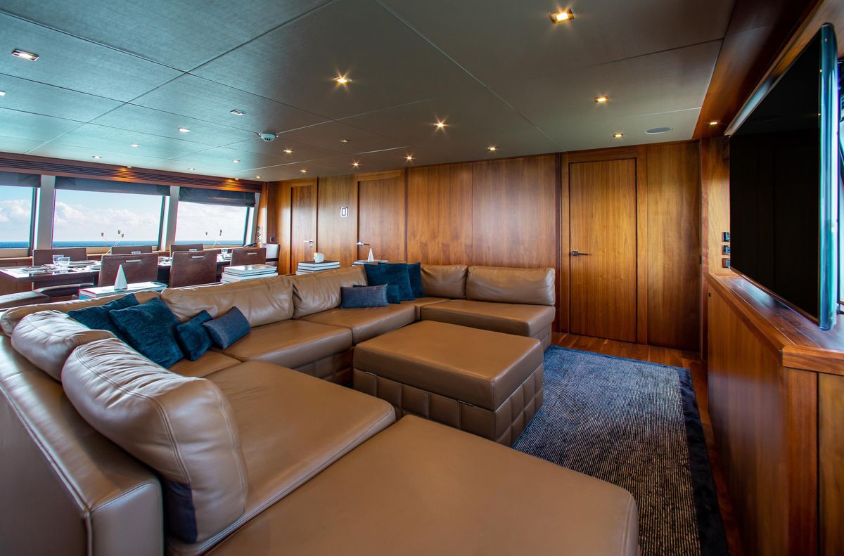 2014 Sunseeker 131 