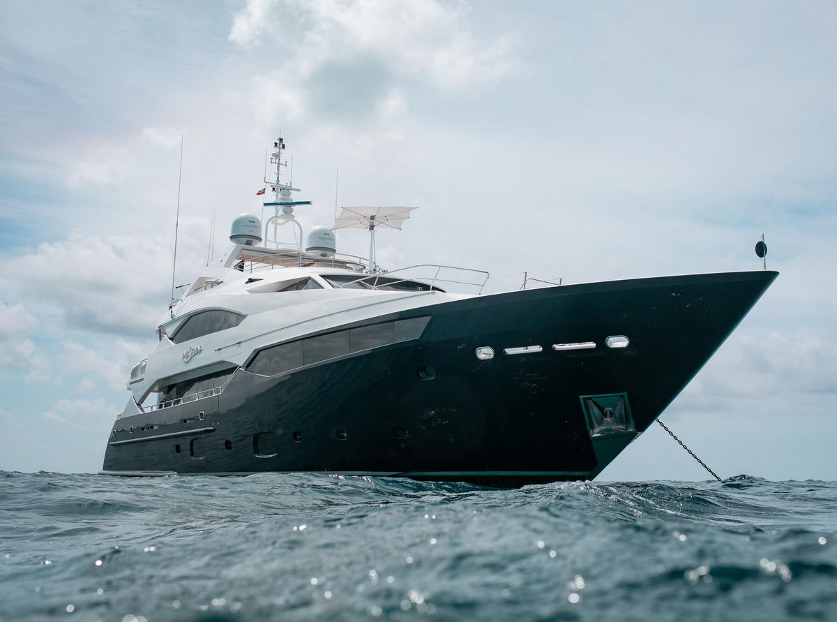 2014 Sunseeker 131 