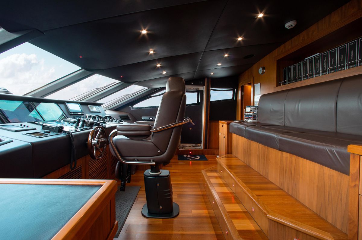 2014 Sunseeker 131 