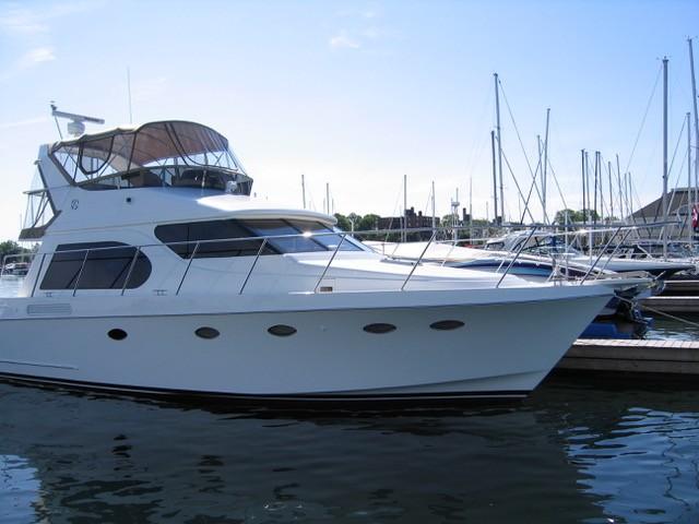 2006 Ocean Alexander 45 Sedan