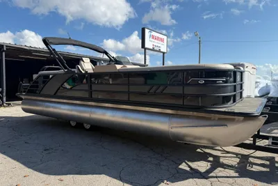 Bentley Pontoons Elite 253 Admiral