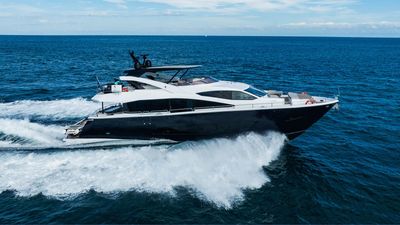 Yacht