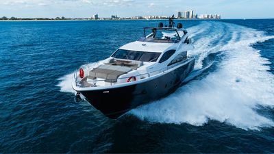 Yacht