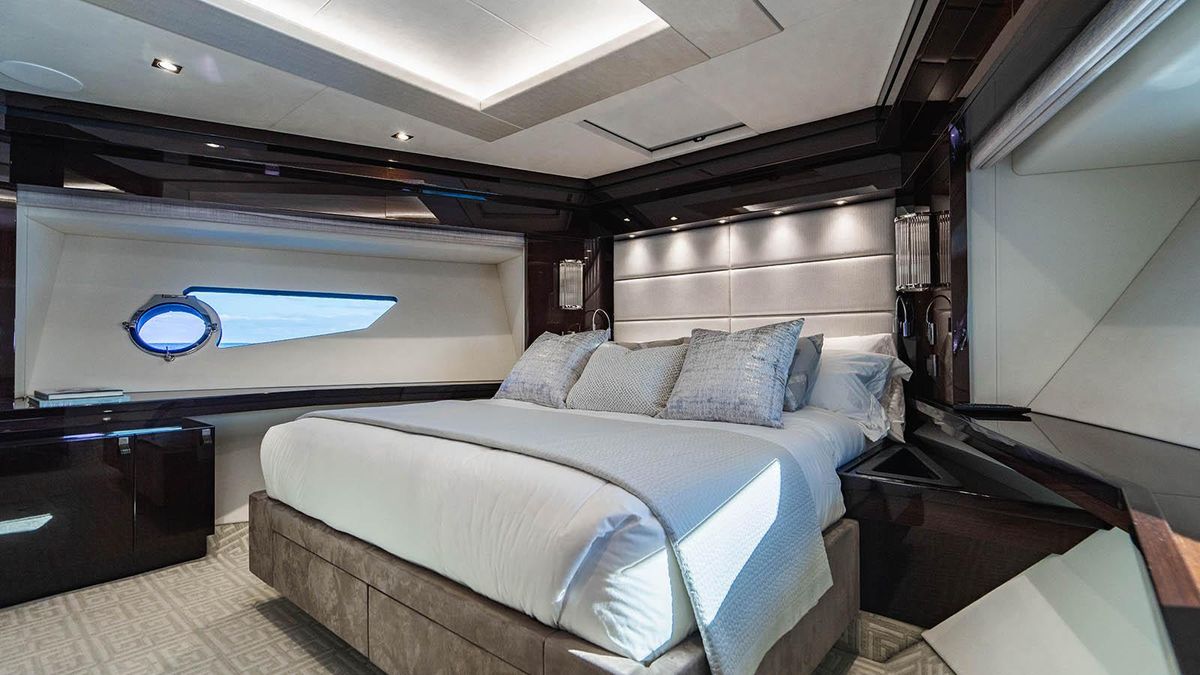 2019 Sunseeker 86 