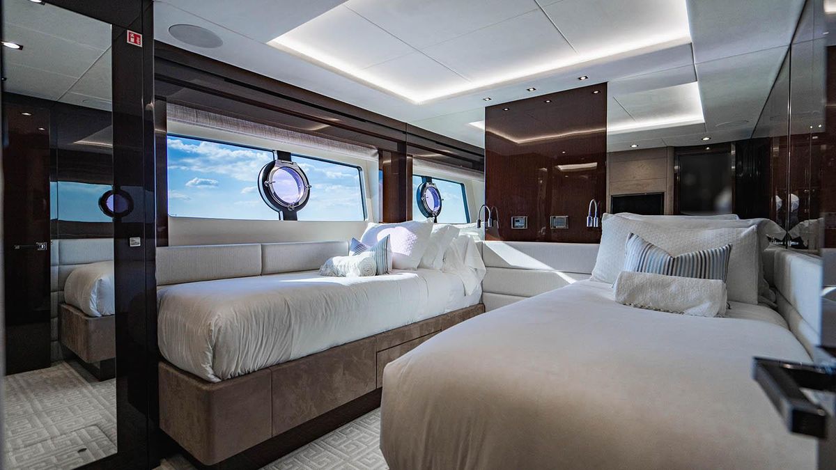2019 Sunseeker 86 