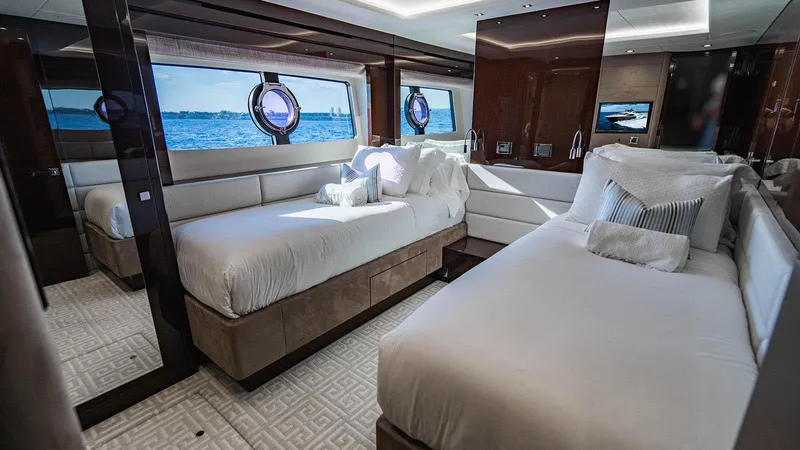 Golden Ours Yacht Photos Pics 