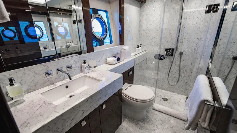 Golden Ours Yacht Photos Pics 