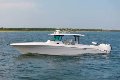 2026 HCB 42 Lujo