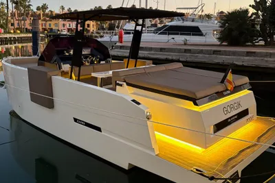 2021 De Antonio Yachts D28 Open