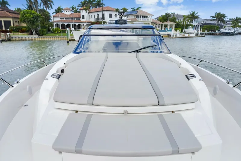  Yacht Photos Pics 2023 Sunseeker Superhawk 55 - Image 51